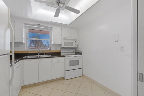 Casa en venta en West Palm Beach, Florida, 2 dormitorios, 77.02 m2 № 1210479 - foto 25