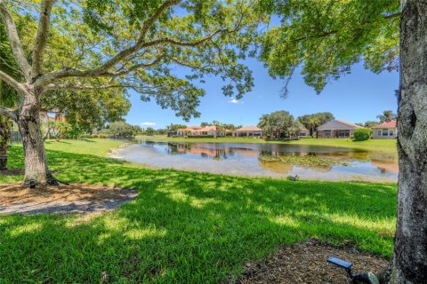 Villa ou maison à vendre à Weston, Floride: 4 chambres, 234.3 m2 № 1224735 - photo 14