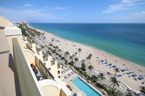 Condo in Fort Lauderdale, Florida, 2 bedrooms  № 1019961 - photo 19