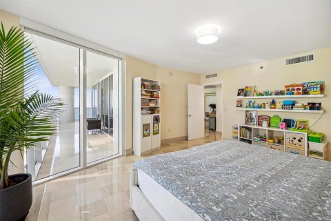 Copropriété à vendre à Hallandale Beach, Floride: 2 chambres, 165.55 m2 № 1356617 - photo 17