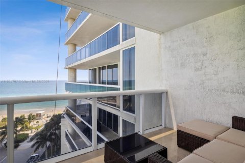 Copropriété à vendre à Hallandale Beach, Floride: 2 chambres, 165.55 m2 № 1356617 - photo 25