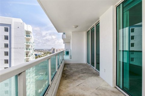 Condominio en venta en Aventura, Florida, 5 dormitorios, 553.14 m2 № 1358442 - foto 28