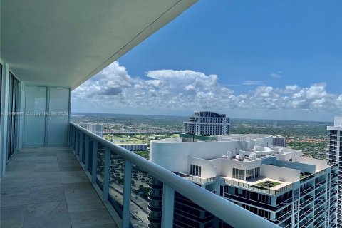 Copropriété à louer à Hallandale Beach, Floride: 3 chambres, 191.84 m2 № 1356618 - photo 16