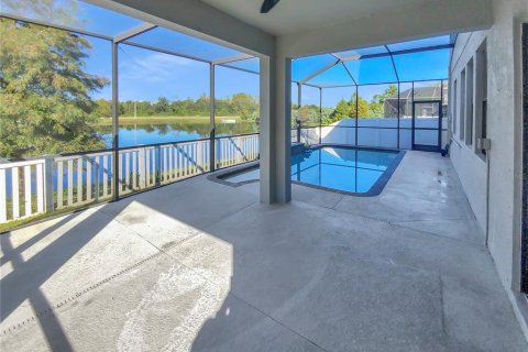 Villa ou maison à vendre à Land O' Lakes, Floride: 5 chambres, 305.74 m2 № 1381265 - photo 5