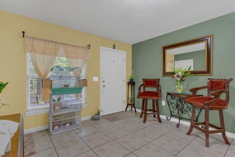 House in Tampa, Florida 3 bedrooms, 111.76 sq.m. № 1380775 - photo 5