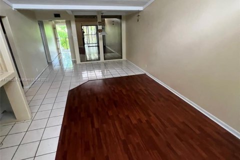 Condominio en venta en Coral Springs, Florida, 3 dormitorios № 1379165 - foto 4