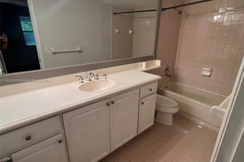 Condo in Coral Springs, Florida, 3 bedrooms  № 1379165 - photo 20