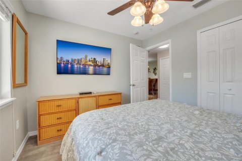 Condo in Welaka, Florida, 2 bedrooms  № 1379200 - photo 27