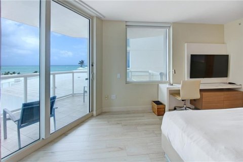 Condominio en venta en Fort Lauderdale, Florida, 1 dormitorio, 49.52 m2 № 1072557 - foto 9