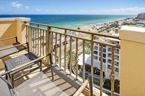 Condo in Fort Lauderdale, Florida, 1 bedroom  № 1072555 - photo 10