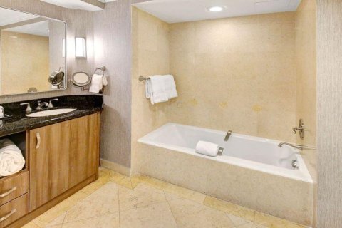 Condo in Fort Lauderdale, Florida, 1 bedroom  № 1072555 - photo 12