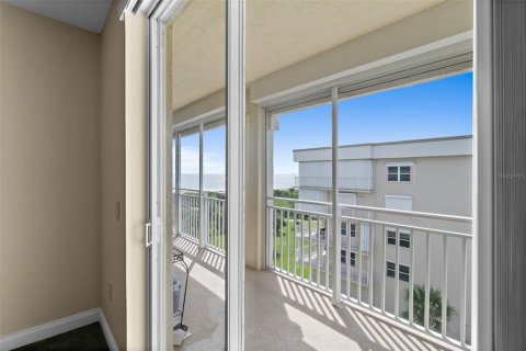 Copropriété à vendre à Cape Canaveral, Floride: 3 chambres, 194.63 m2 № 1361171 - photo 11