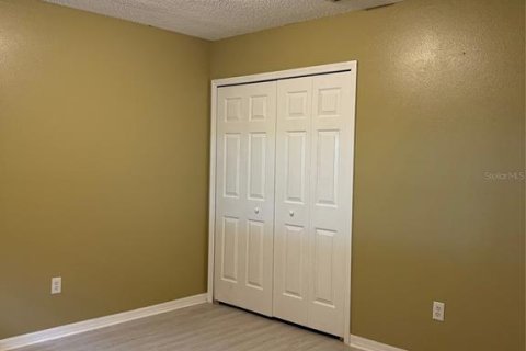 Townhouse in Brandon, Florida 2 bedrooms, 148.18 sq.m. № 1361198 - photo 7