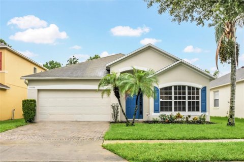 House in Orlando, Florida 4 bedrooms, 198.07 sq.m. № 1397859 - photo 1