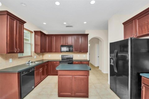 House in Orlando, Florida 4 bedrooms, 198.07 sq.m. № 1397859 - photo 15