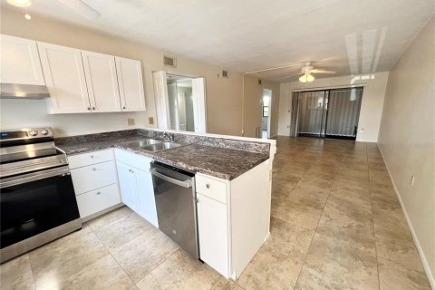 Copropriété à vendre à Punta Gorda, Floride: 2 chambres, 82.13 m2 № 1194397 - photo 4