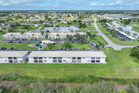 Copropriété à vendre à Punta Gorda, Floride: 2 chambres, 82.13 m2 № 1194397 - photo 25