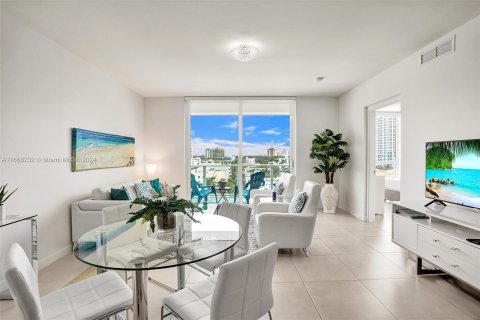 Condo in Fort Lauderdale, Florida, 1 bedroom  № 1385918 - photo 30