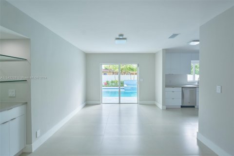 Villa ou maison à vendre à Dania Beach, Floride: 4 chambres № 1040342 - photo 8