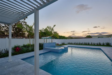 Villa ou maison à vendre à Dania Beach, Floride: 4 chambres № 1040342 - photo 23