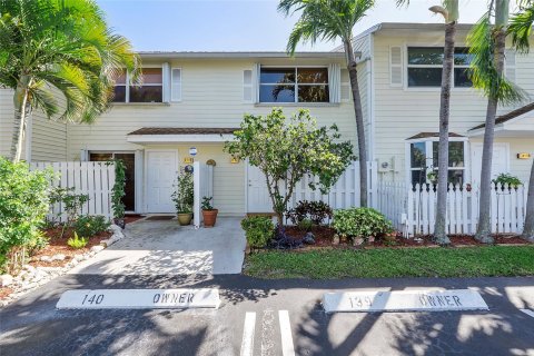 Townhouse in Pompano Beach, Florida 2 bedrooms, 93.65 sq.m. № 1075980 - photo 30
