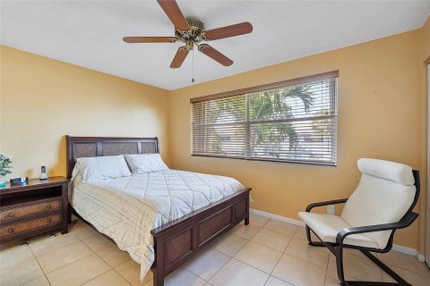 Touwnhouse à vendre à Pompano Beach, Floride: 2 chambres, 93.65 m2 № 1075980 - photo 19