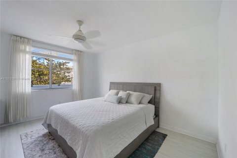 Condominio en venta en Miami Beach, Florida, 1 dormitorio, 63.73 m2 № 1073389 - foto 10
