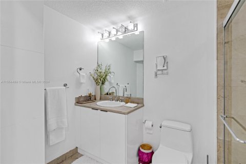 Copropriété à vendre à Miami Beach, Floride: 2 chambres, 101.91 m2 № 1076351 - photo 15