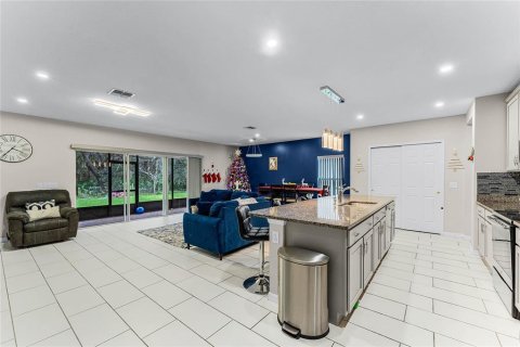 Villa ou maison à vendre à Kissimmee, Floride: 3 chambres, 164.07 m2 № 1250206 - photo 4