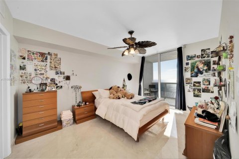 Condo in Hallandale Beach, Florida, 3 bedrooms  № 1375378 - photo 20