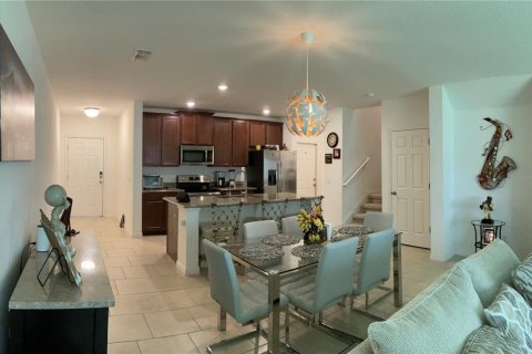 Townhouse in Kissimmee, Florida 4 bedrooms, 179.77 sq.m. № 1299927 - photo 4