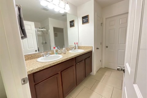 Adosado en venta en Kissimmee, Florida, 4 dormitorios, 179.77 m2 № 1299927 - foto 15