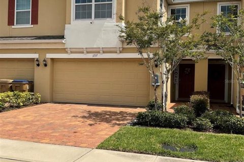 Townhouse in Kissimmee, Florida 4 bedrooms, 179.77 sq.m. № 1299927 - photo 1