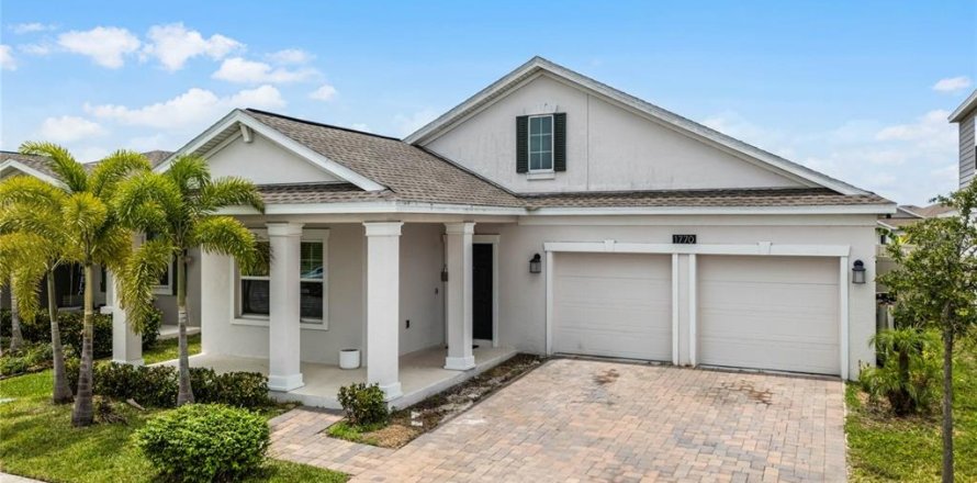 Casa en Kissimmee, Florida 3 dormitorios, 192.12 m2 № 1299889