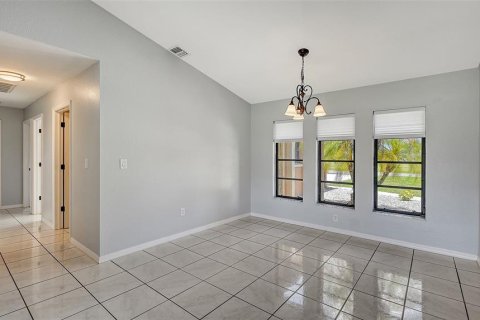 Villa ou maison à vendre à Punta Gorda, Floride: 3 chambres, 191.29 m2 № 1165697 - photo 8