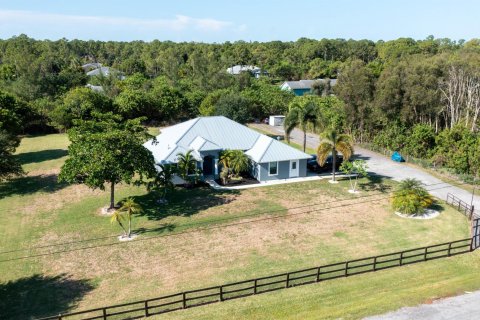 House in Loxahatchee Groves, Florida 5 bedrooms, 165.83 sq.m. № 1225924 - photo 5