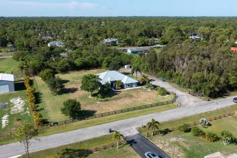 House in Loxahatchee Groves, Florida 5 bedrooms, 165.83 sq.m. № 1225924 - photo 4