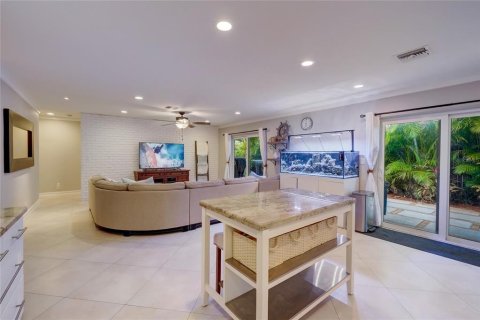 Villa ou maison à vendre à Deerfield Beach, Floride: 4 chambres, 187.76 m2 № 1048167 - photo 14
