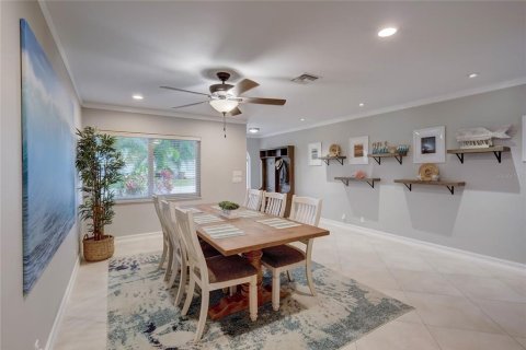 House in Deerfield Beach, Florida 4 bedrooms, 187.76 sq.m. № 1048167 - photo 8
