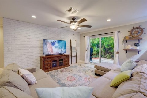 Casa en venta en Deerfield Beach, Florida, 4 dormitorios, 187.76 m2 № 1048167 - foto 11