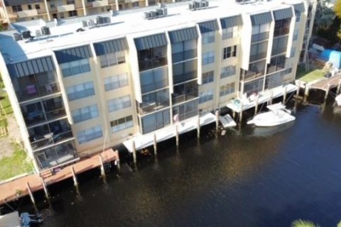 Copropriété à vendre à Pompano Beach, Floride: 2 chambres, 99.22 m2 № 1100071 - photo 26