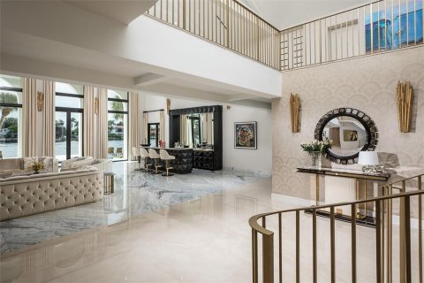 House in Fort Lauderdale, Florida 6 bedrooms, 981.51 sq.m. № 1027083 - photo 24