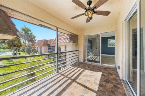 Condo in Coral Springs, Florida, 3 bedrooms  № 1329387 - photo 19