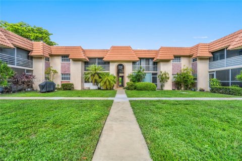 Condo in Coral Springs, Florida, 3 bedrooms  № 1329387 - photo 25