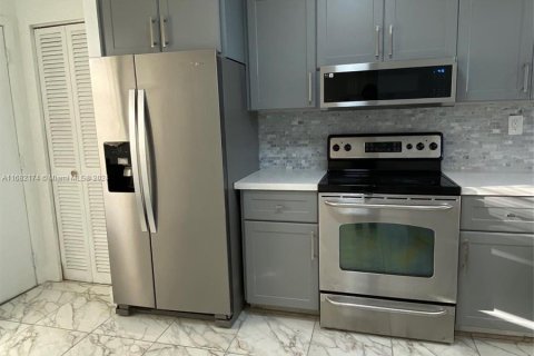 Condominio en venta en Miami, Florida, 2 dormitorios, 98.66 m2 № 1413835 - foto 9