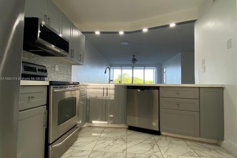 Condominio en venta en Miami, Florida, 2 dormitorios, 98.66 m2 № 1413835 - foto 12