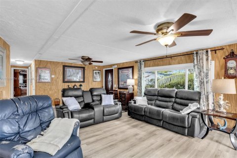 Casa en venta en Marathon, Florida, 2 dormitorios, 109.25 m2 № 1076265 - foto 13