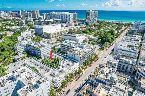 Condo in Miami Beach, Florida, 1 bedroom  № 1232347 - photo 23