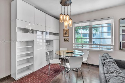 Condo in Miami Beach, Florida, 1 bedroom  № 1232347 - photo 6