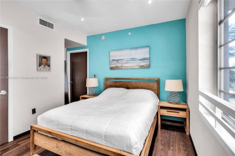 Condo in Miami Beach, Florida, 1 bedroom  № 1232347 - photo 7